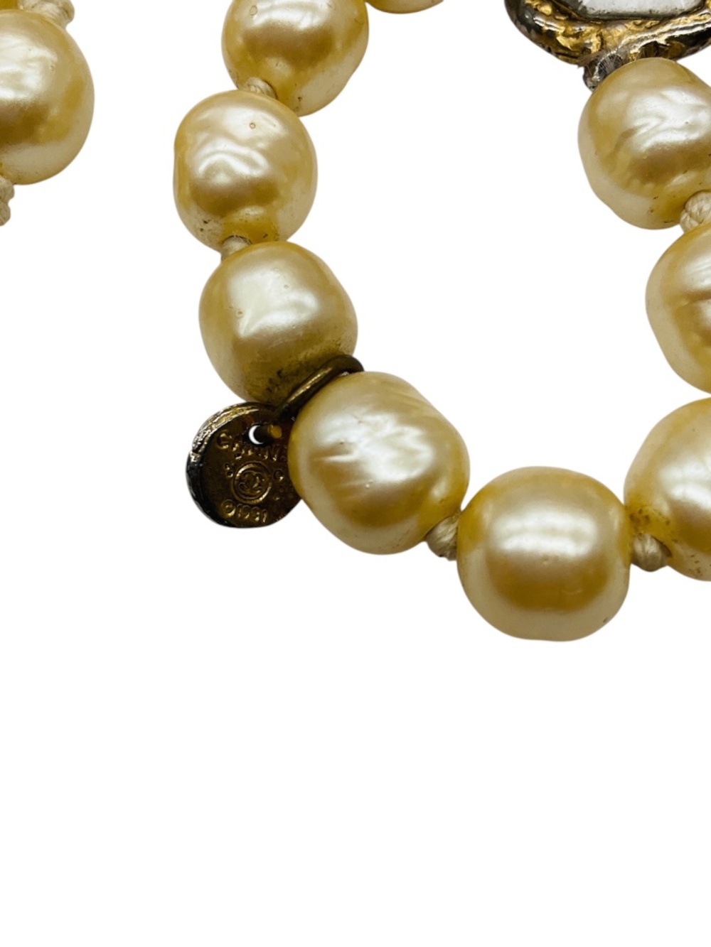 CHANEL VINTAGE 1981 CLEAR JUMBO CRYSTAL STATION AND PEARL LONG STRAND SAUTOIR NE - Picture 9 of 11